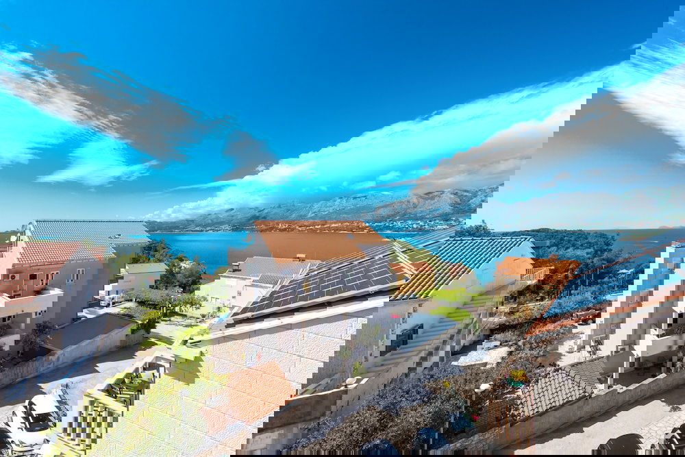 Apartments and Rooms CINA