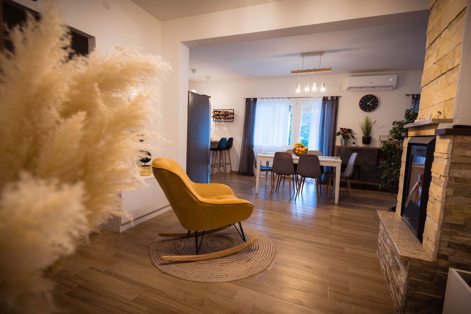 Seaside house with a dream view in Grebaštica