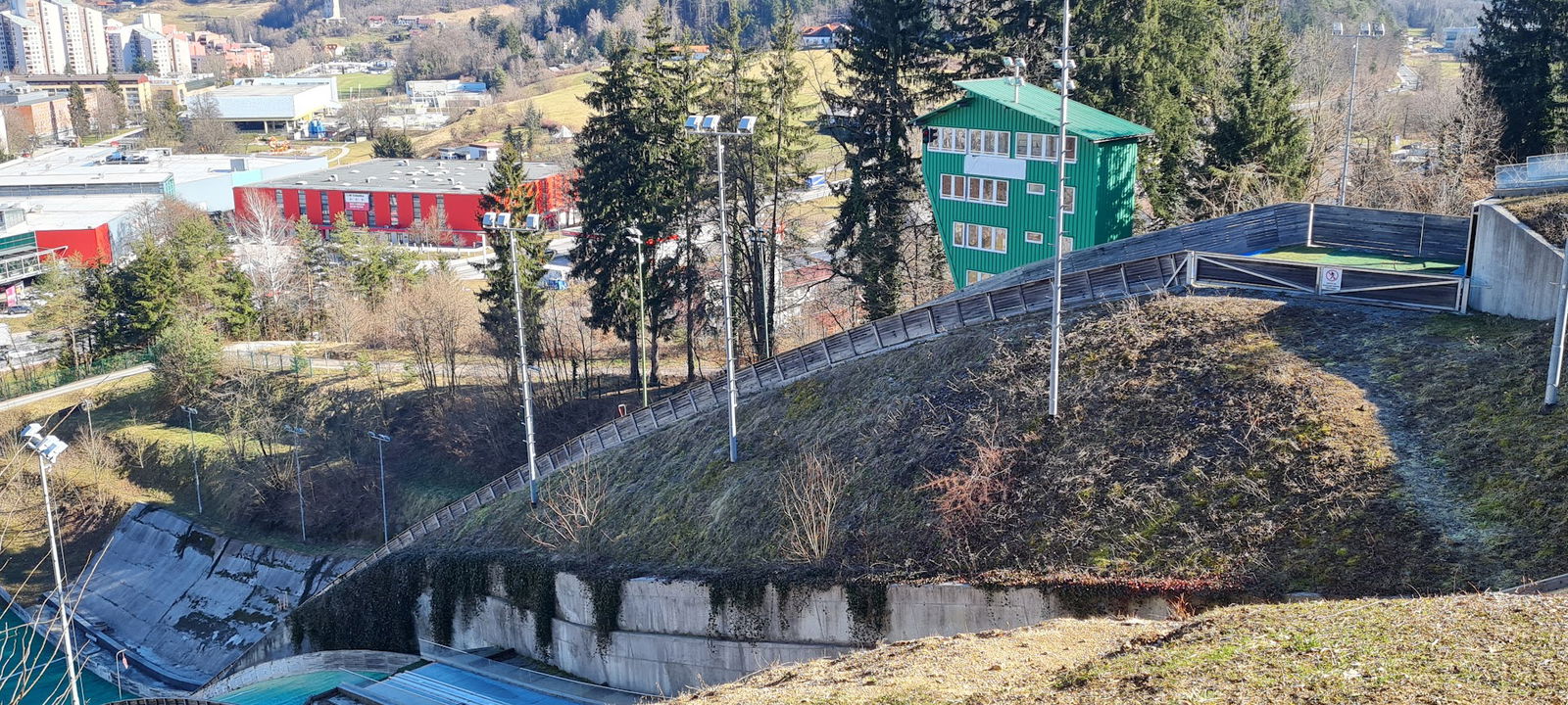 Velenje Castle parking