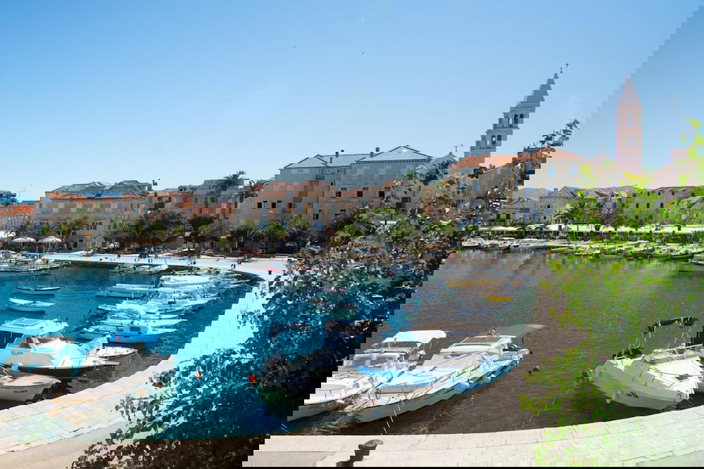 Waterman Beach Village camp & glamping