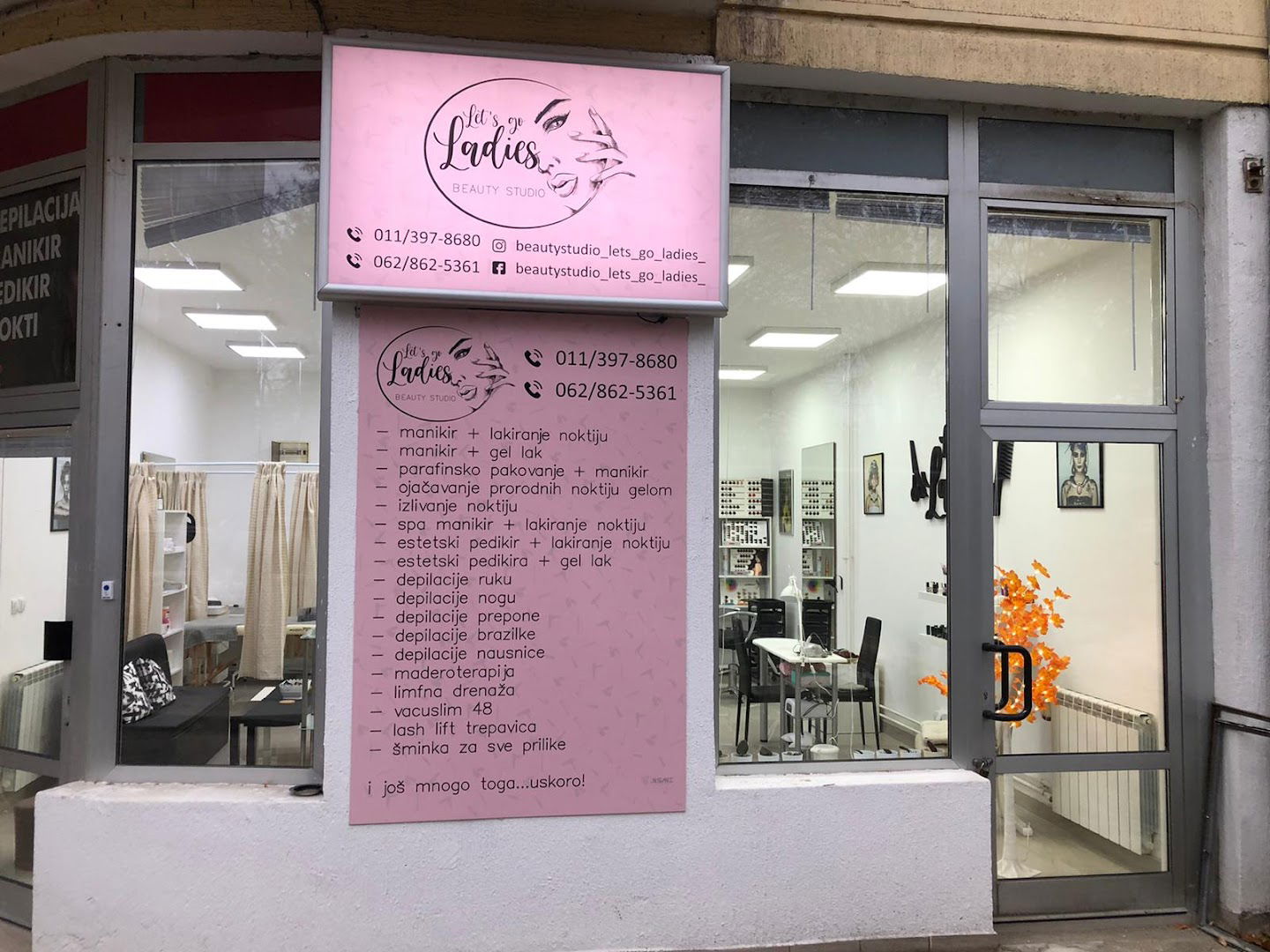 BEAUTY STUDIO Let's go Ladies