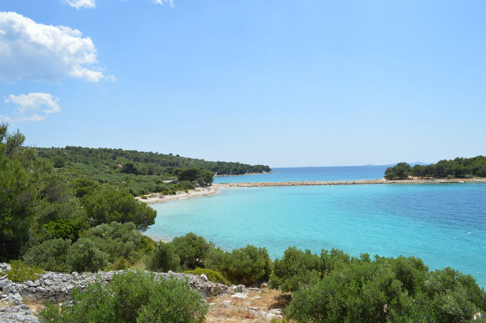 Amfora - Tourist agency and rent a boat