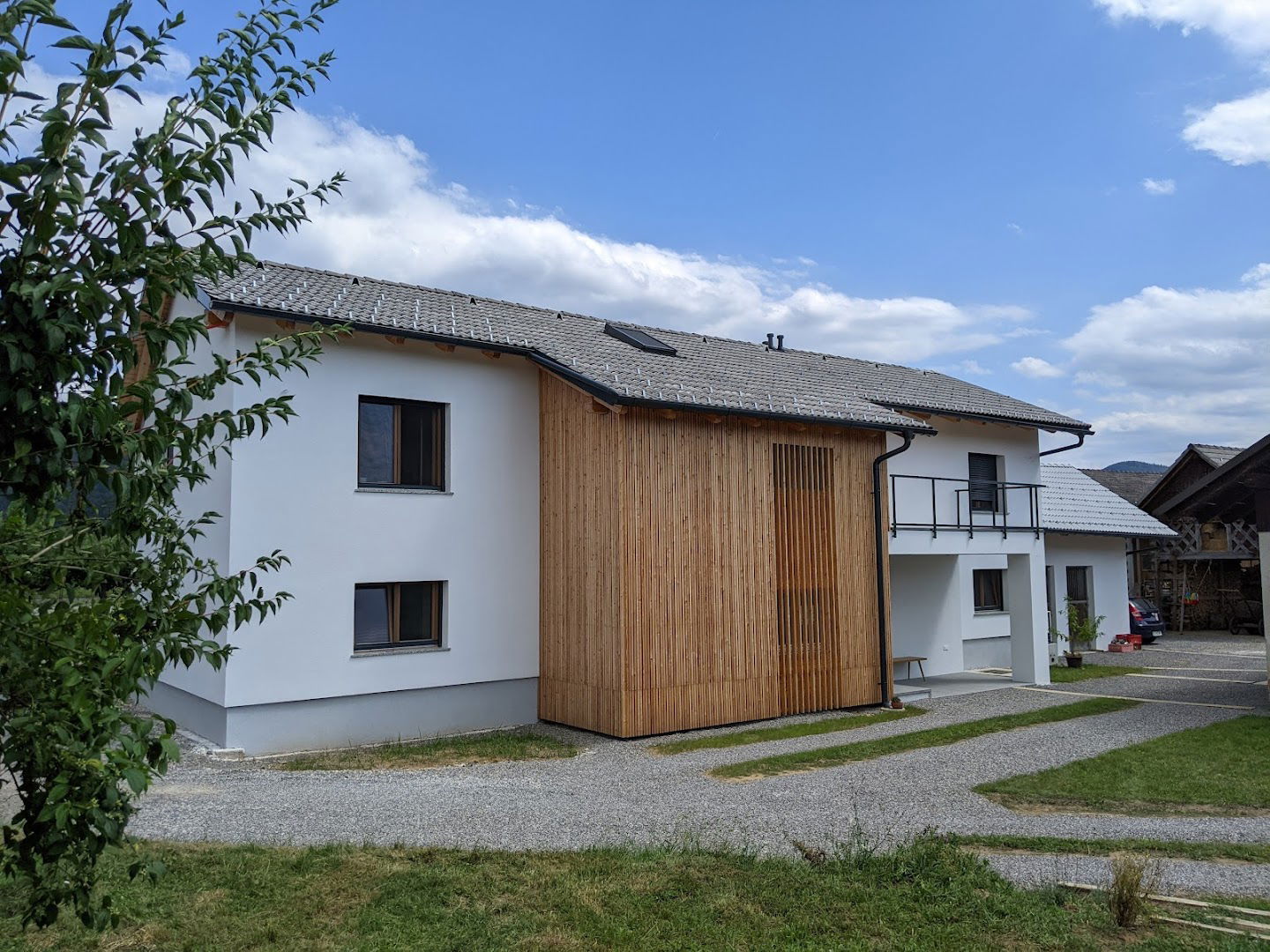 Spacious countryside apartment