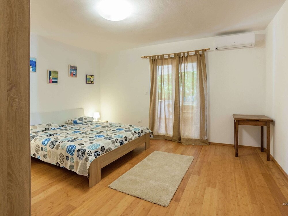 Apartman u vili blizu mora