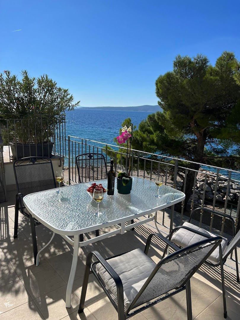 Brela Beach Front Villa