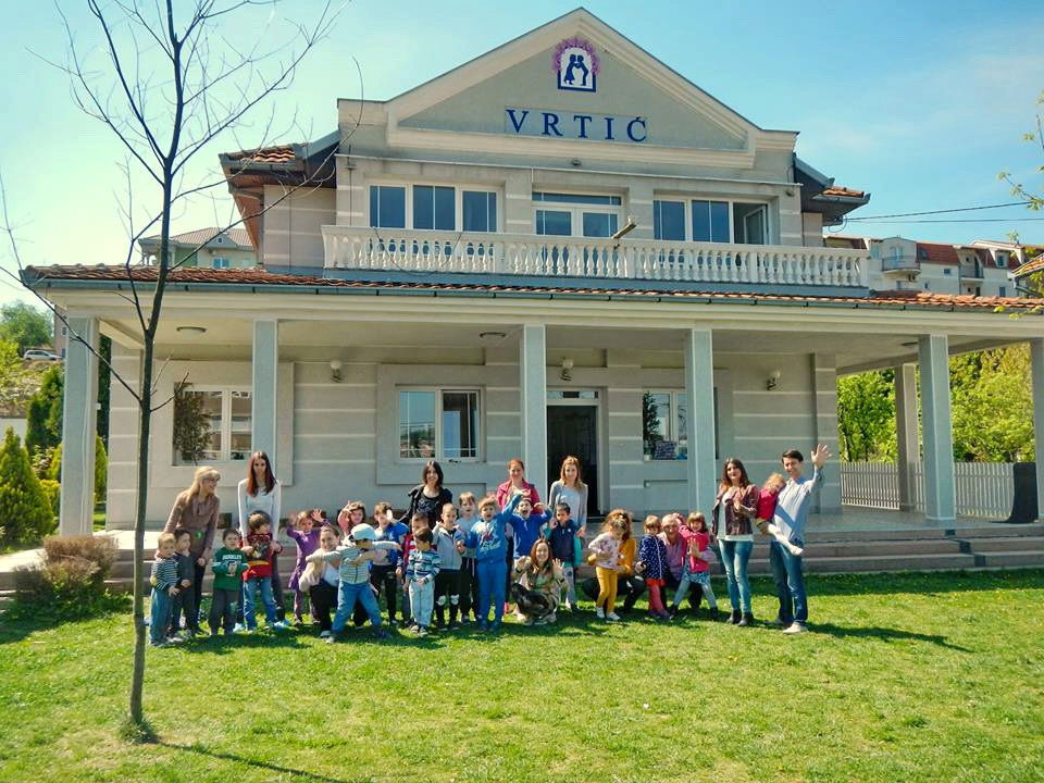 Vrtić "DVORIŠTANCE"