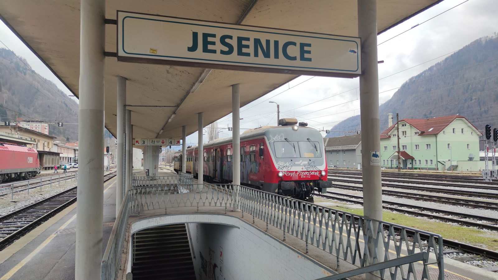 Železniška postaja Jesenice