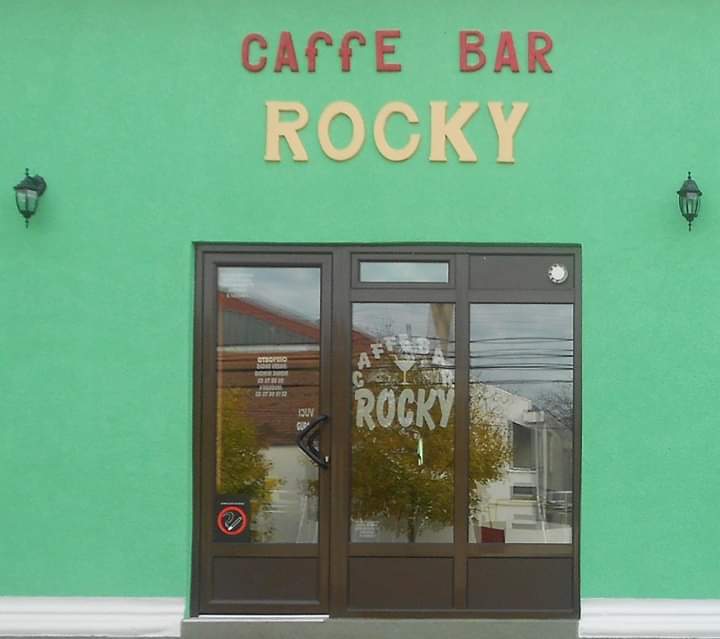 Cafee Bar Rocky