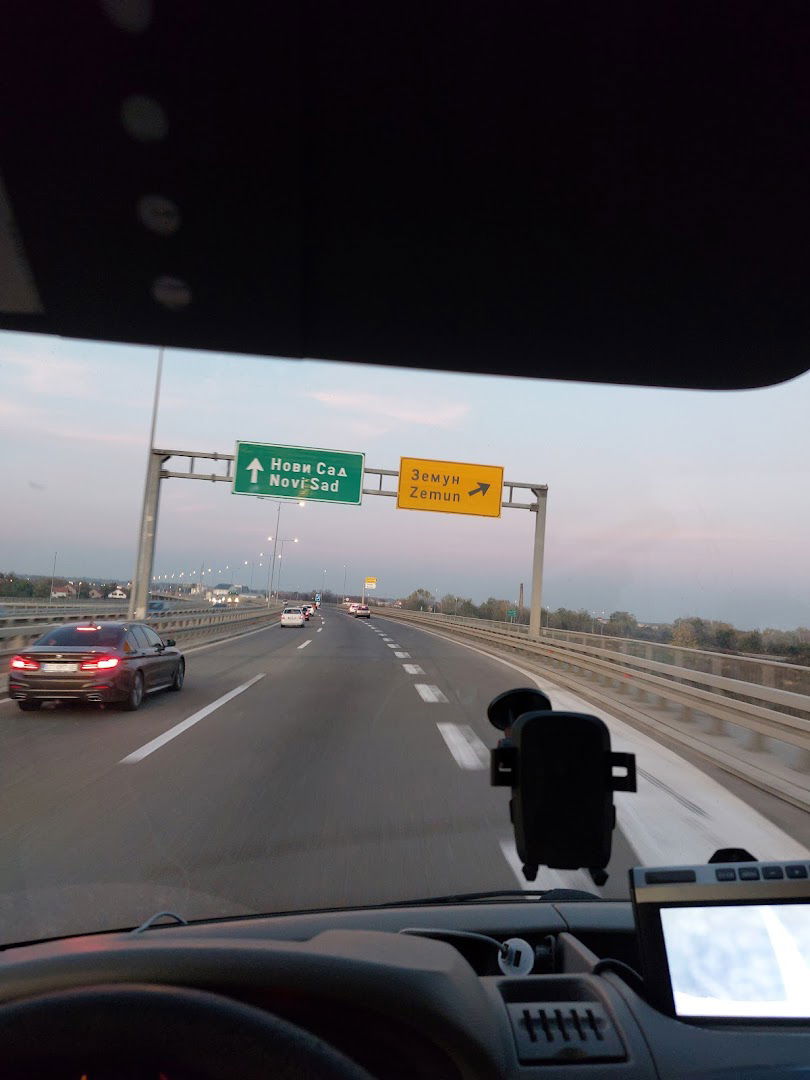 Батајнички вијадукт