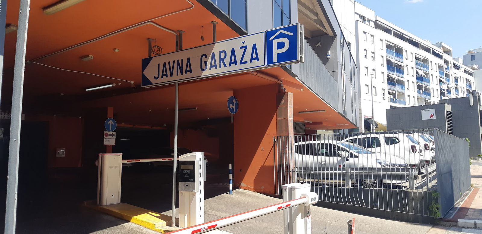 City public parking Sukoišan