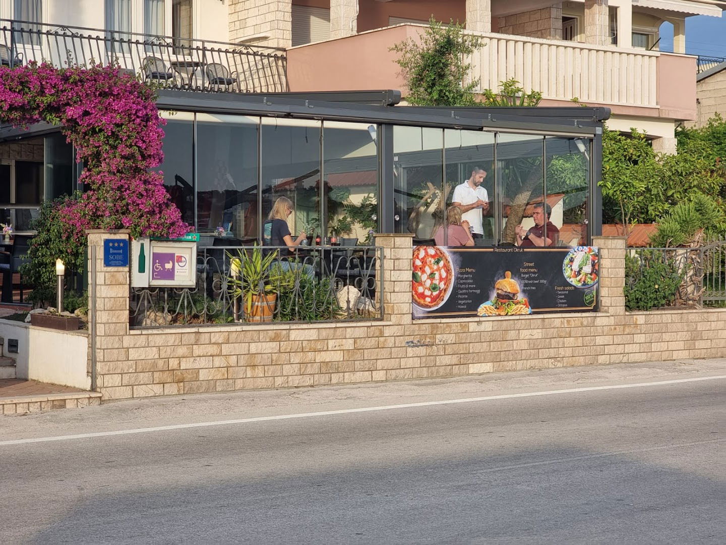 Restoran-pizzeria Okruk