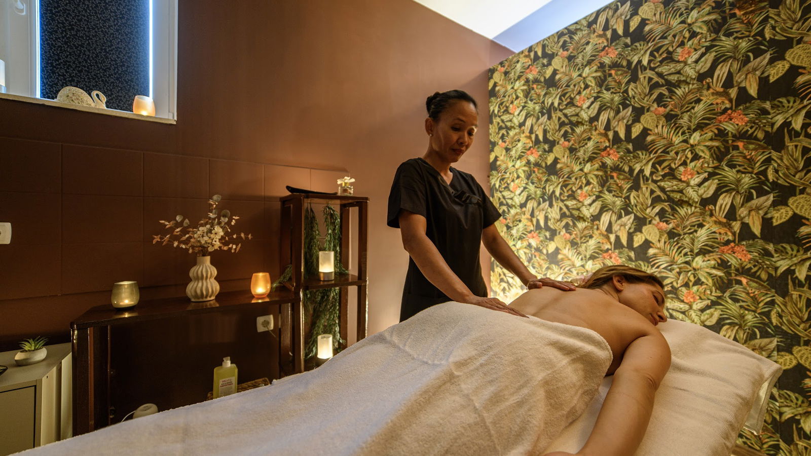 Filippino massage "Antique"