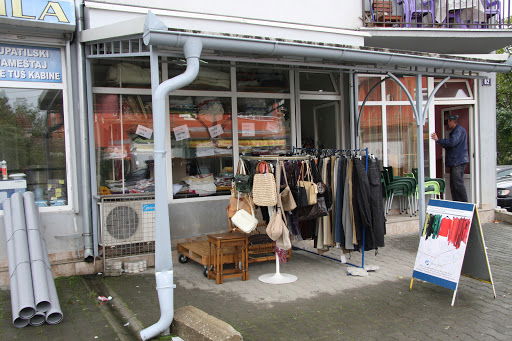 Polovni nameštaj "Izlazak"