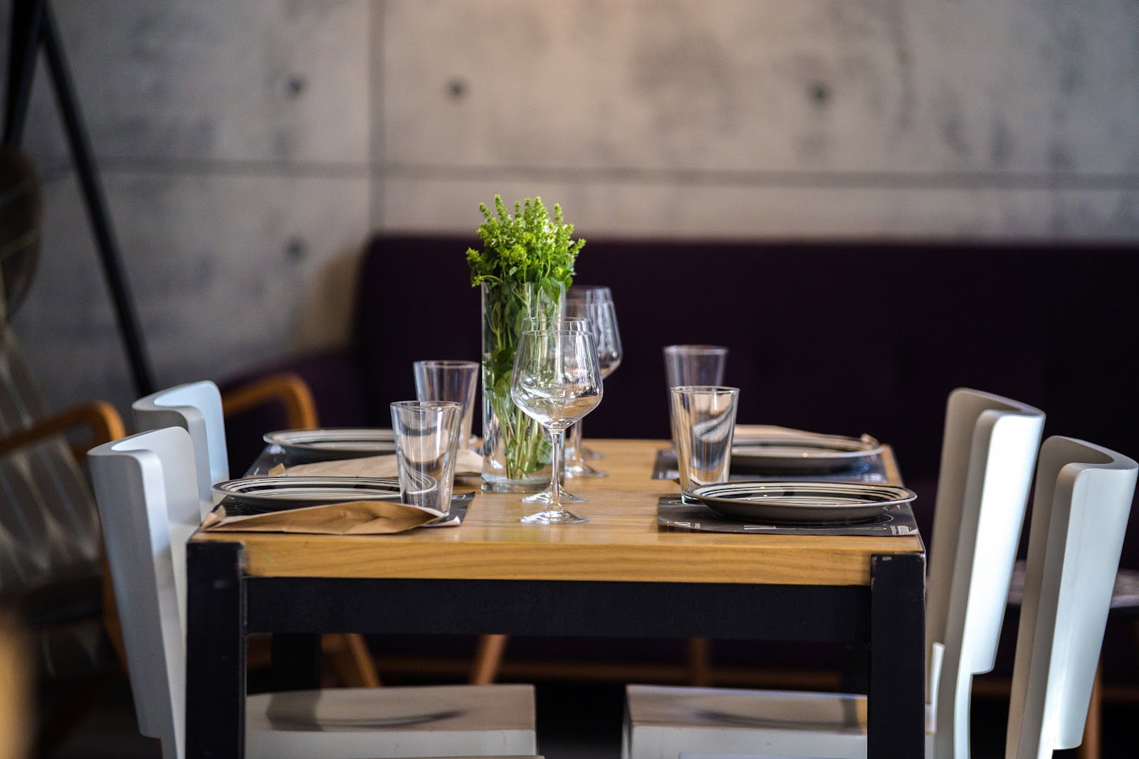 Lagano Lounge & Restaurant