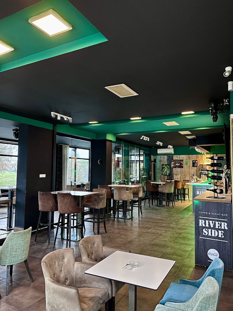 Caffe bar & Night bar River Side
