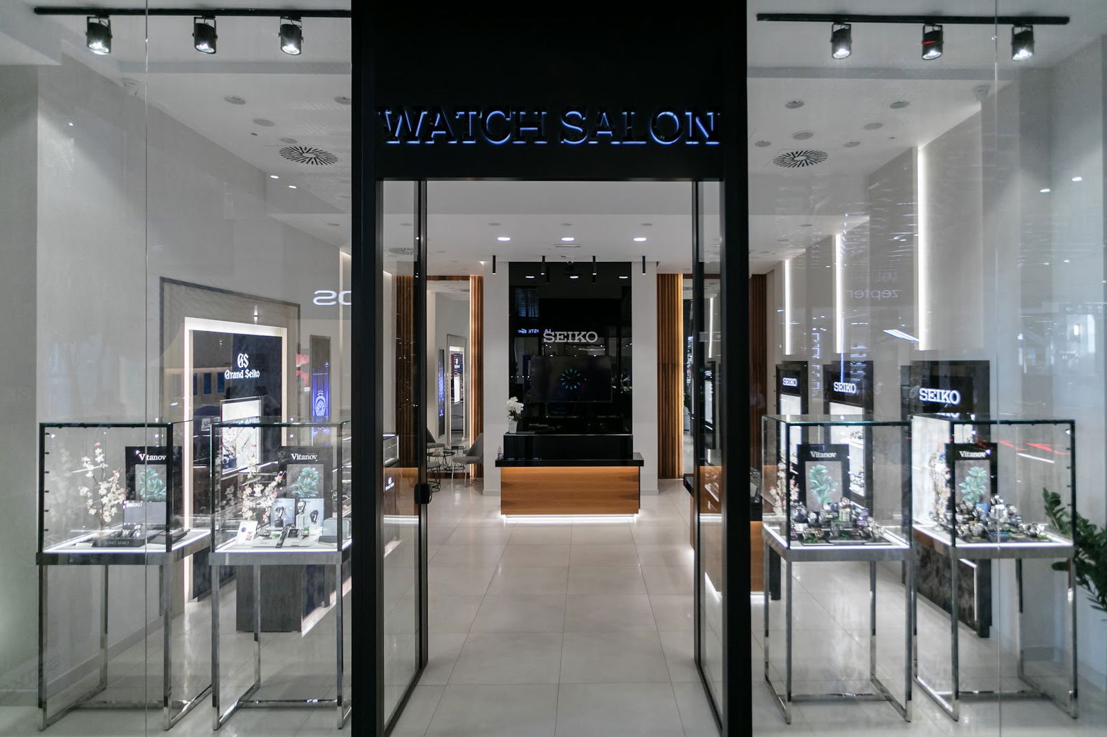 Watch salon by Vitanov