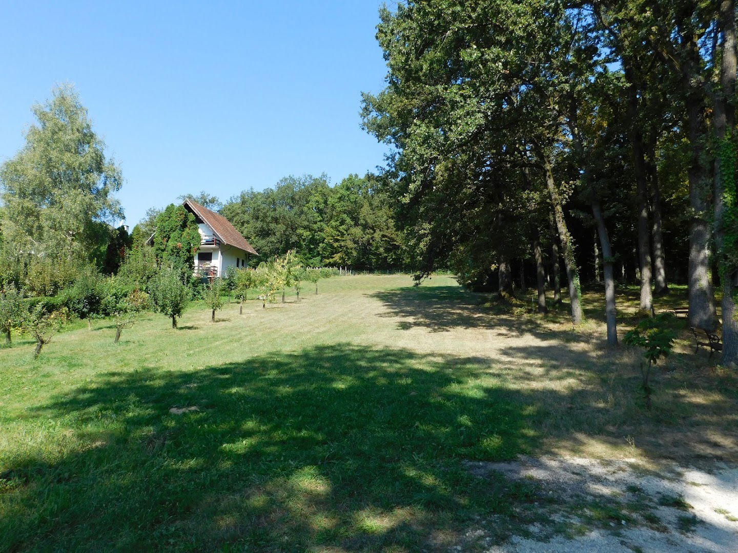 Obiteljski dom Smrekar