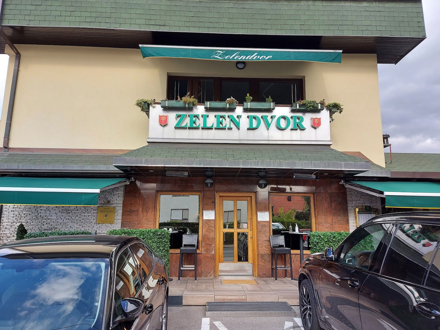 Restaurant Zelen Dvor