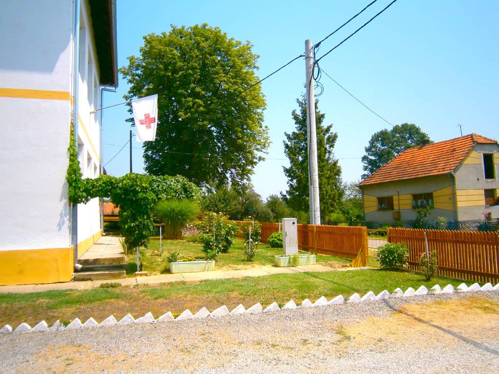 Skrb izvan vlastite obitelji za starije i nemoćne osobe