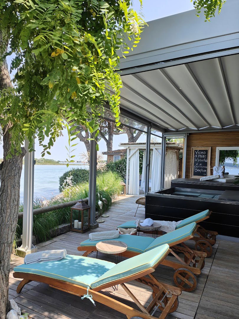 Wellness & Beauty Center "Seawell"