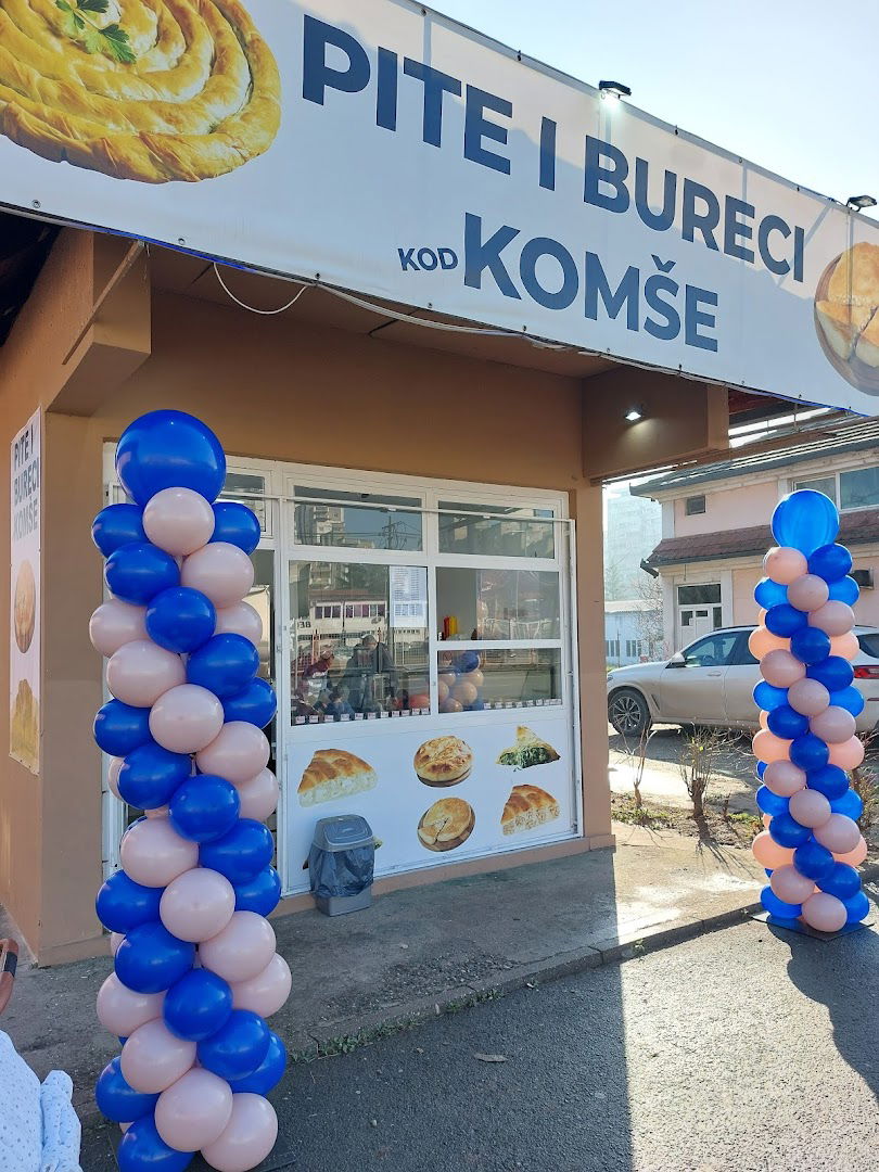 Pite i bureci kod Komše