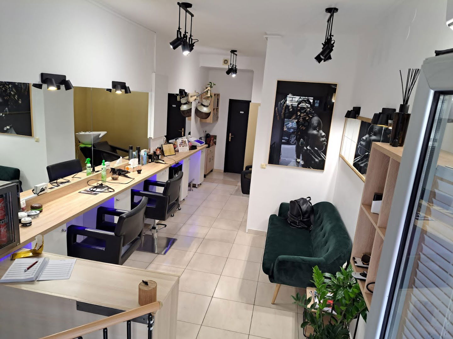 Frizerski salon RED LABEL