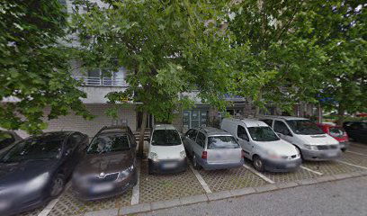 4 *TOWN arena parking