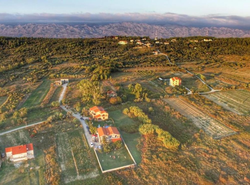 House Rose with Terrace and Garden