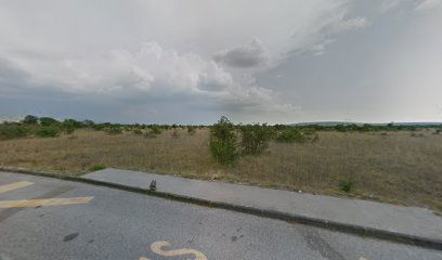 Autobusna stanica kod dalekovoda u Žitniću