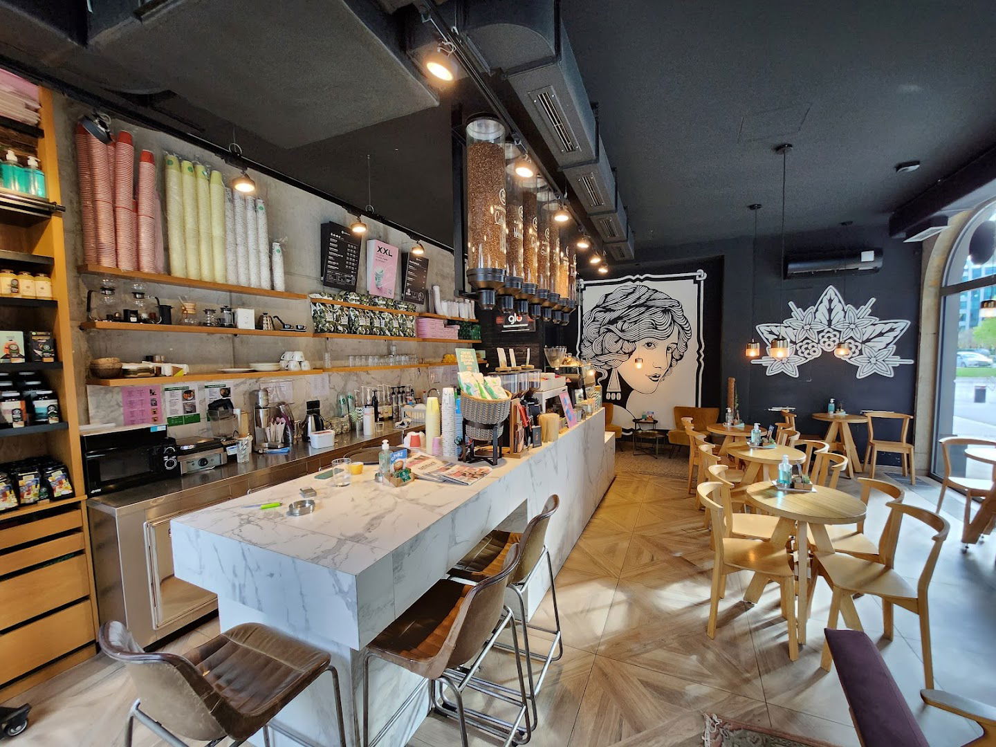 Kafeterija Airport City