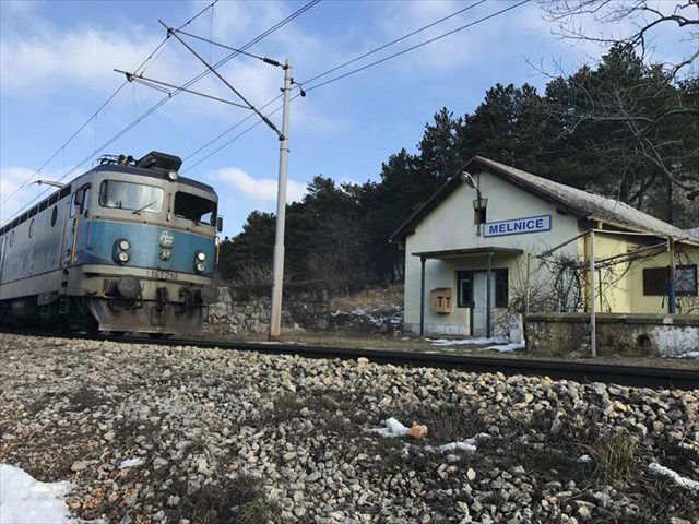 Željeznička stanica Melnice