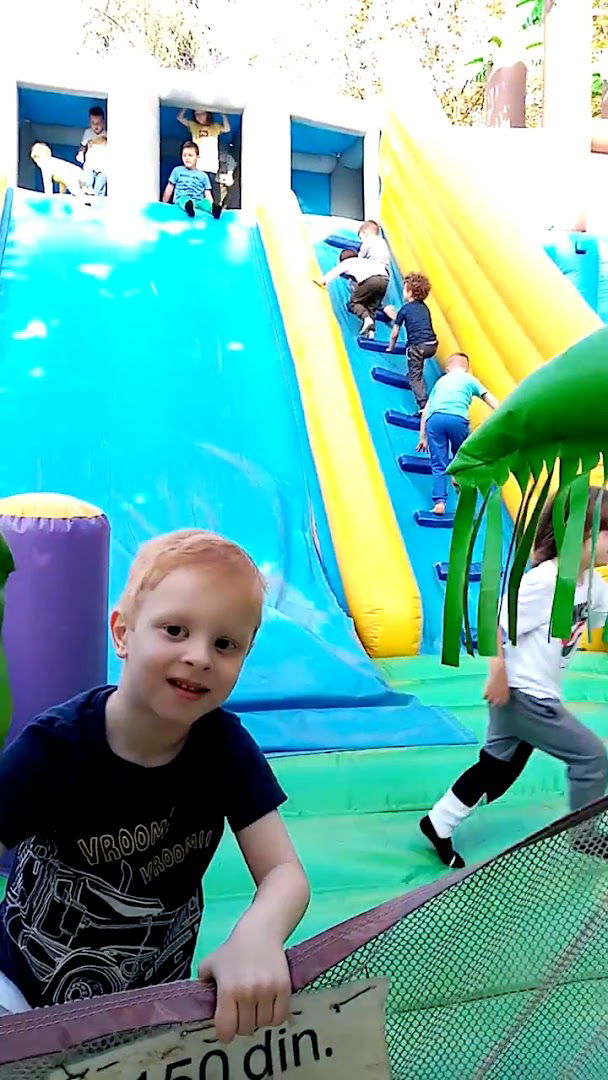 Basketball Court - Čuburski Park