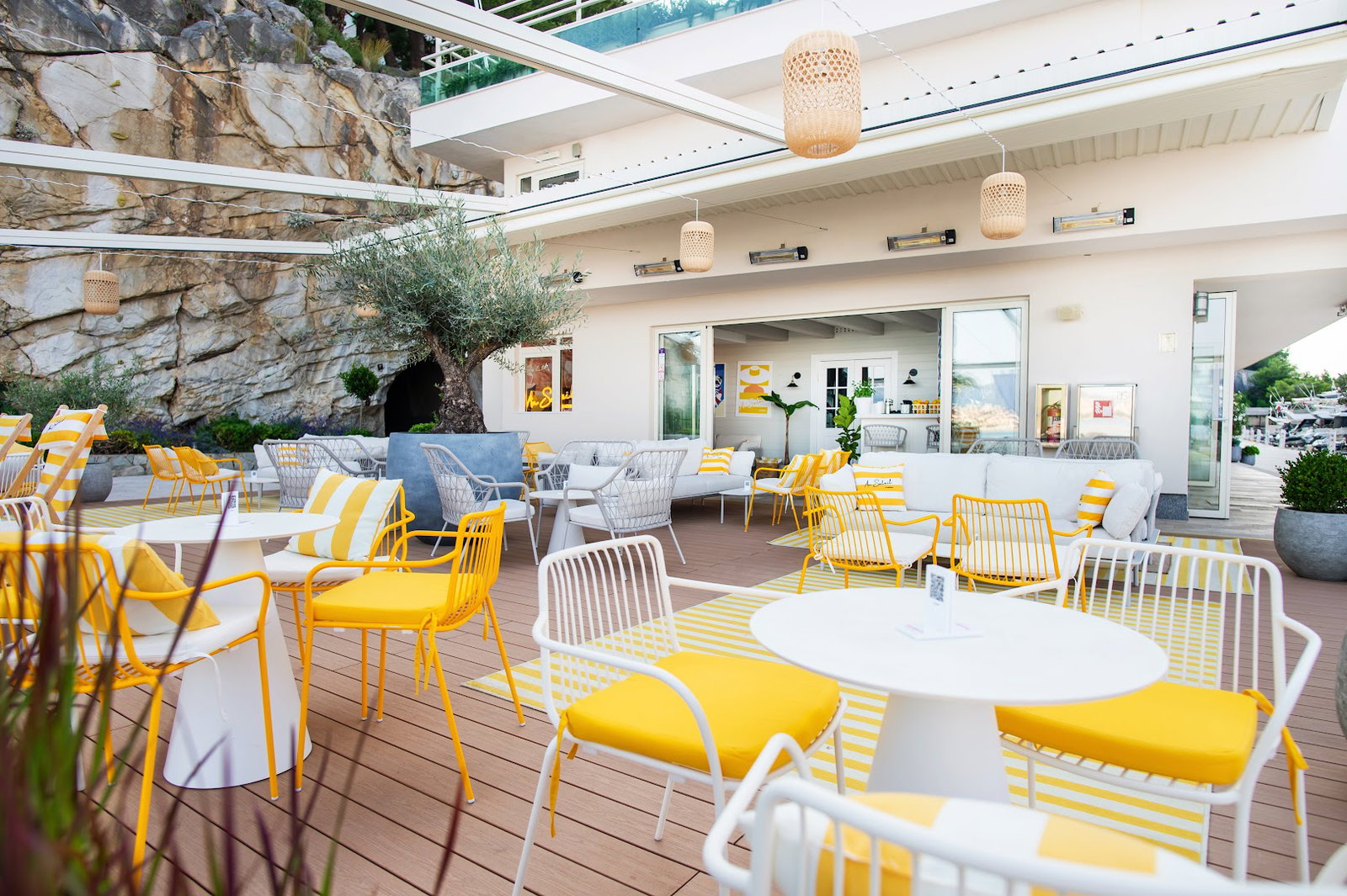 Tramonto cocktails & gelato