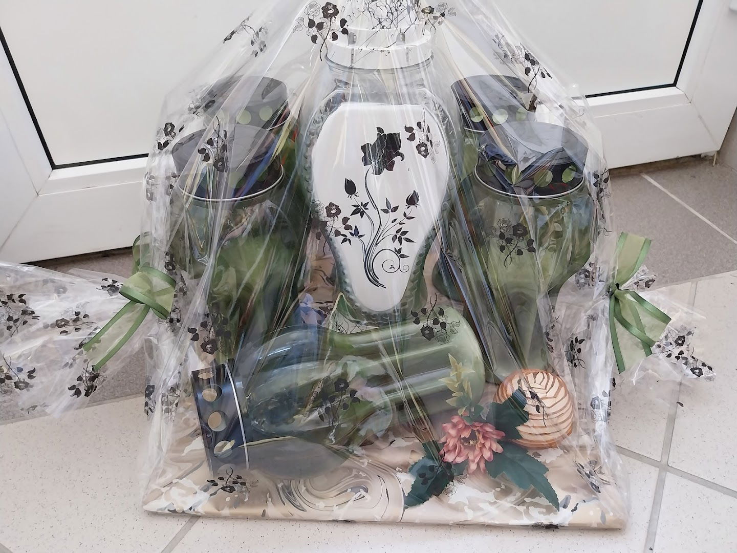 IRIS, OBRT ZA CVJEĆARSKE I POGREBNE USLUGE, VL.MARIJA JURKI