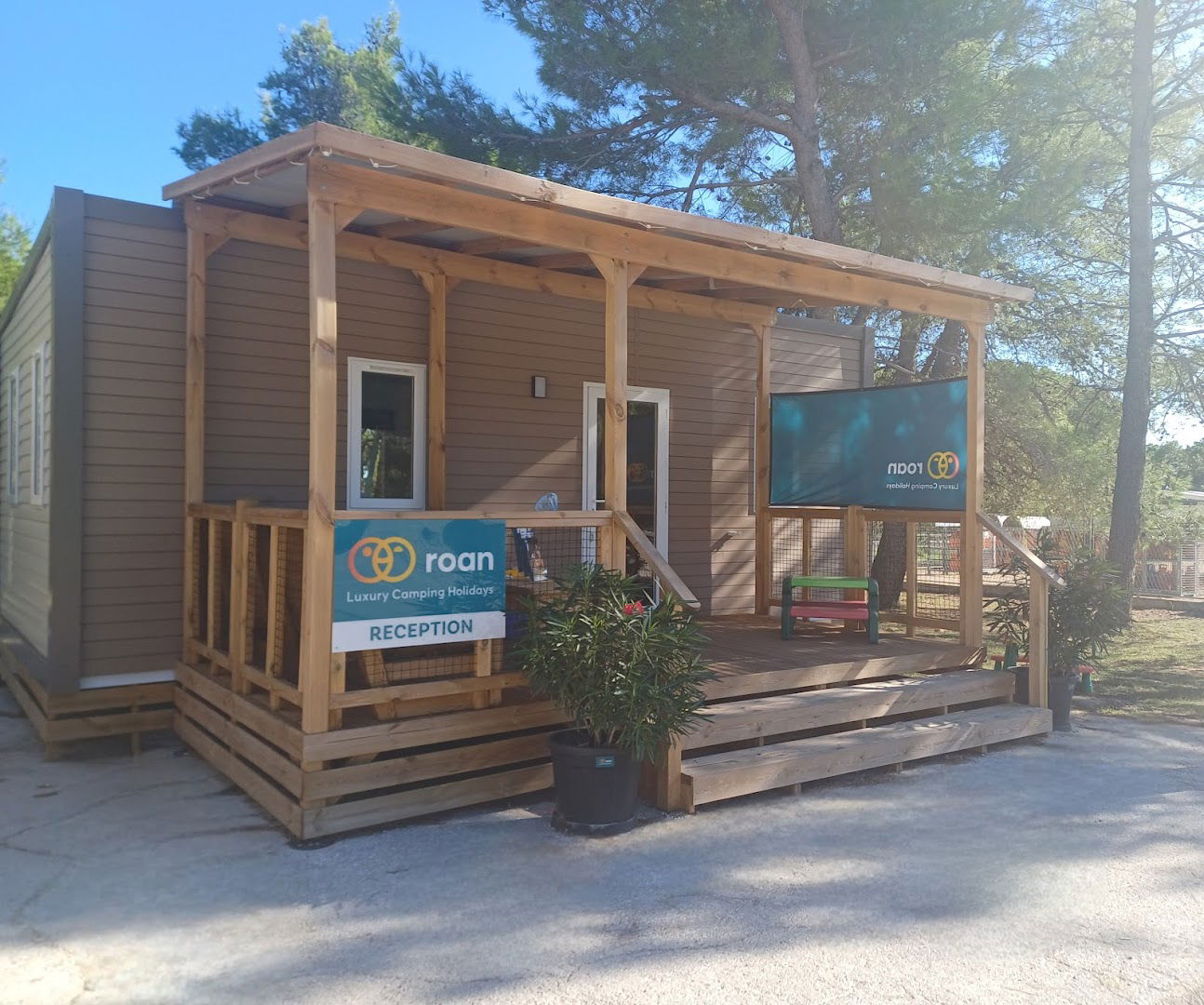 Roan Luxury Camping Holidays Check in