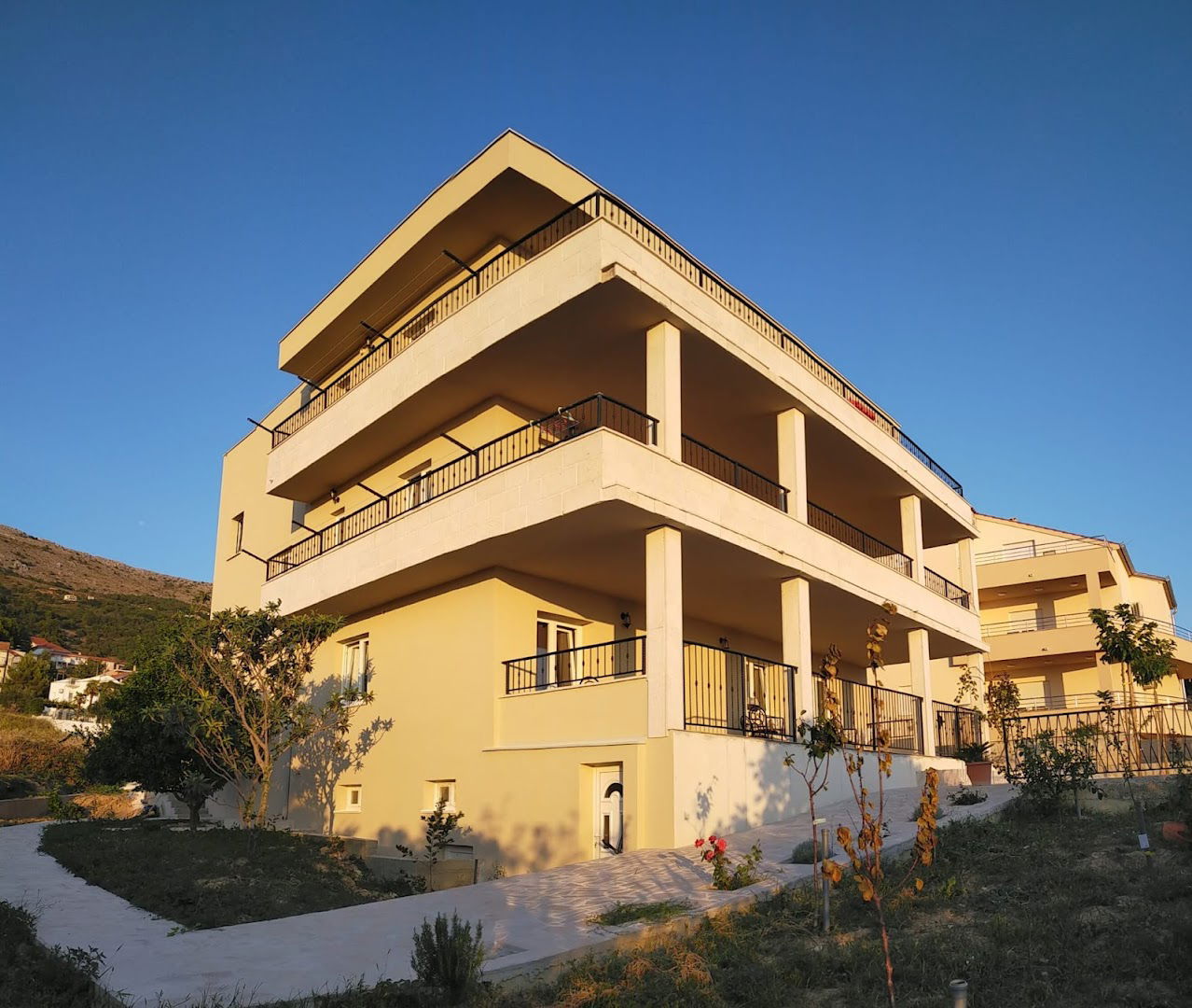 Dom za starije i nemoćne Biser