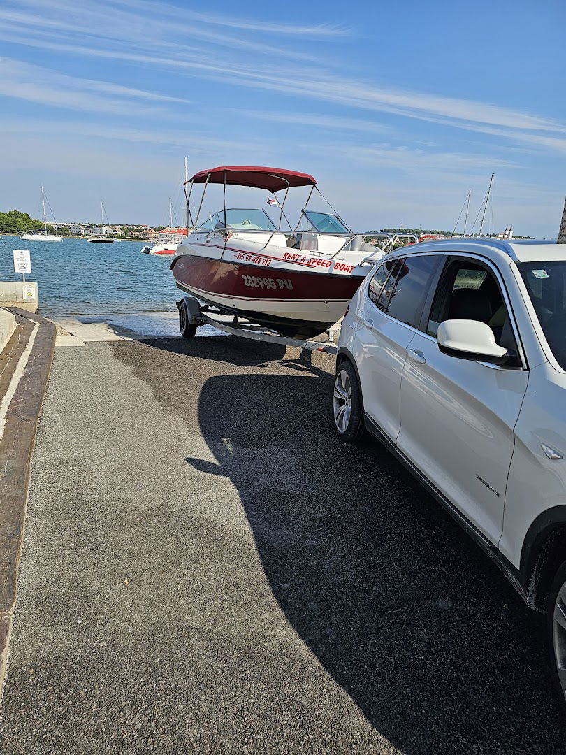 Nautic center Medulin - Pula , boat servis , boat and trailer depot , winter boat storage