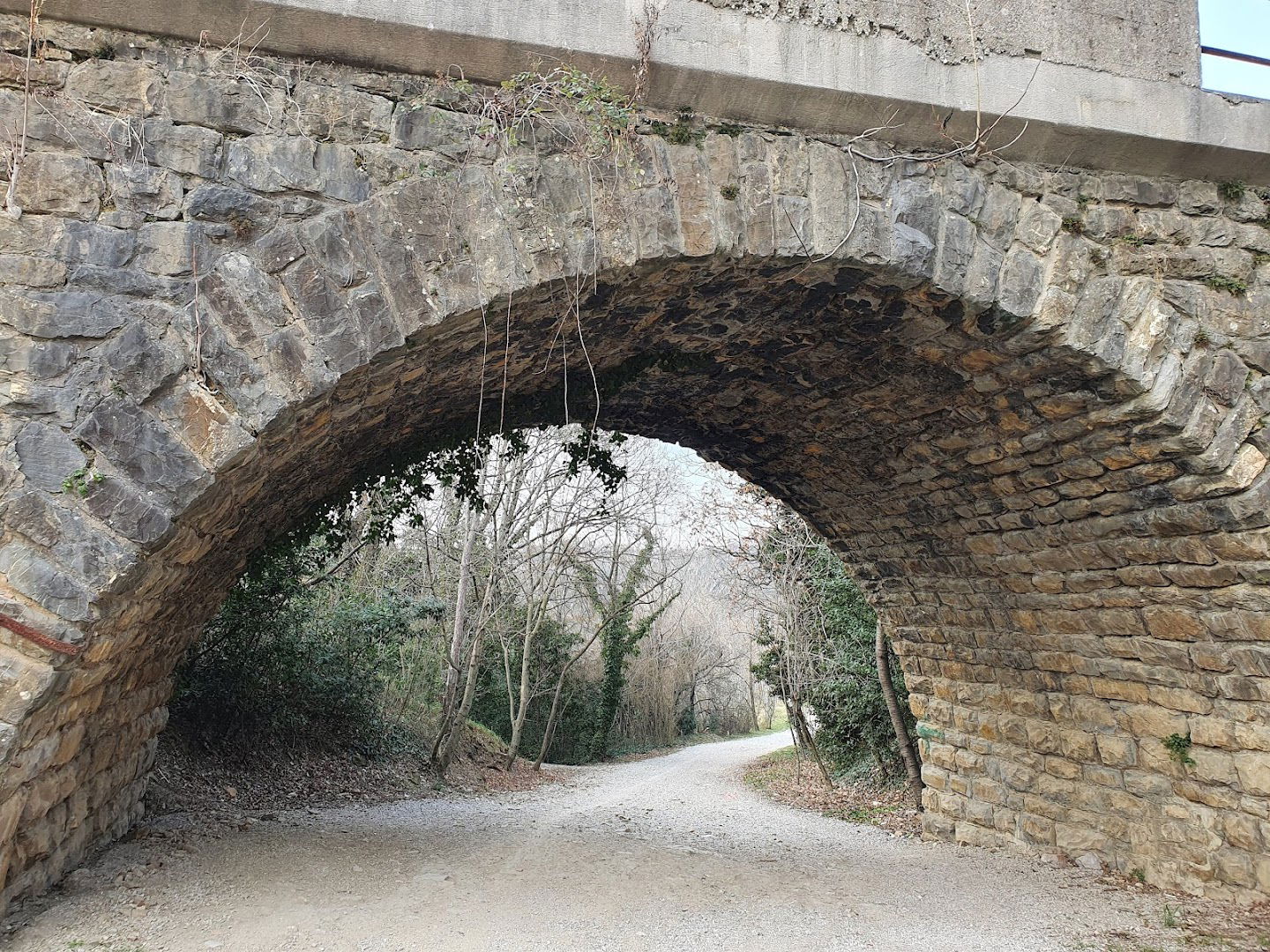 Parcheggio presso la ciclopedonale G. Cottur