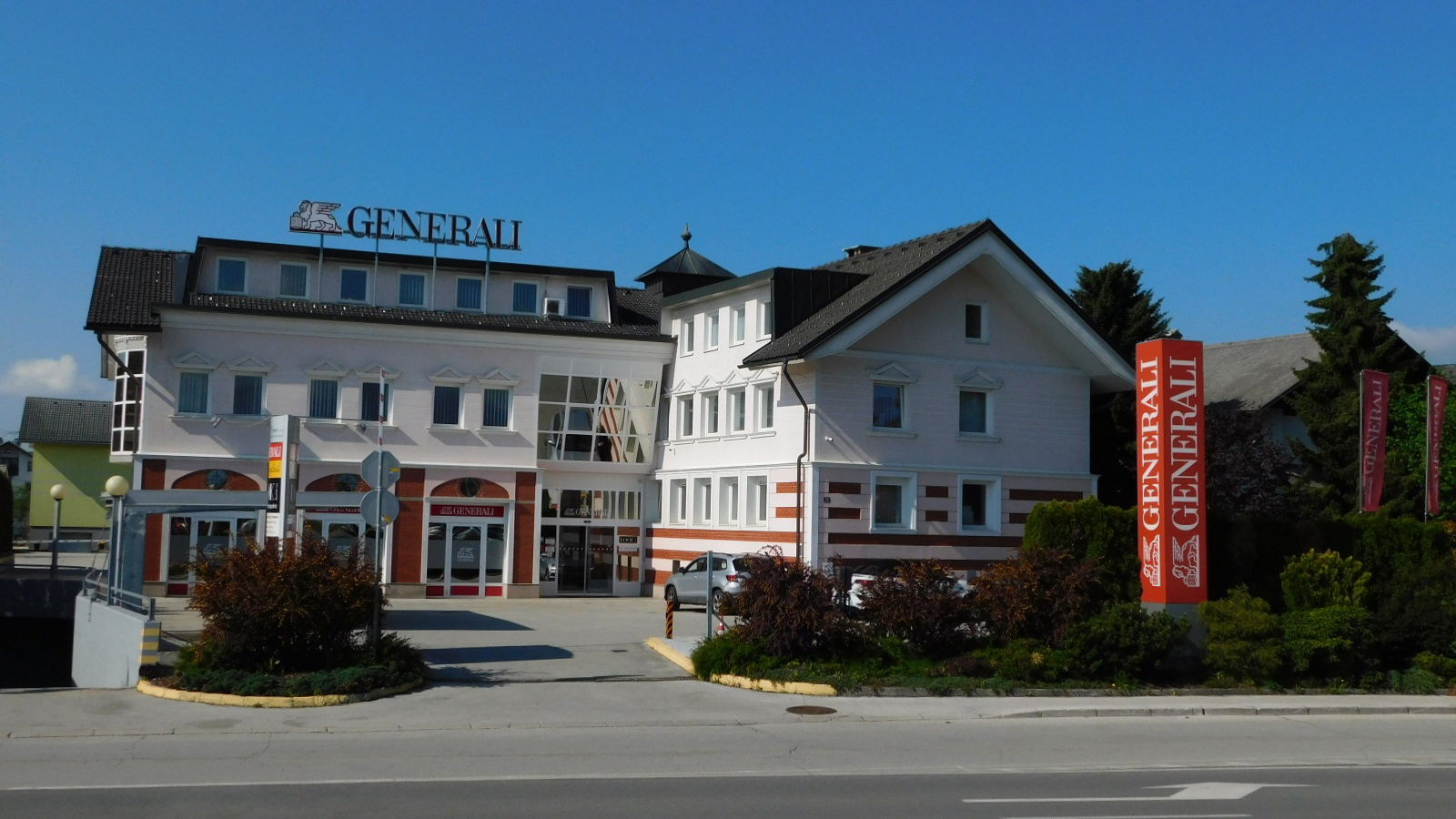 GENERALI zavarovalnica d.d., Škodni center