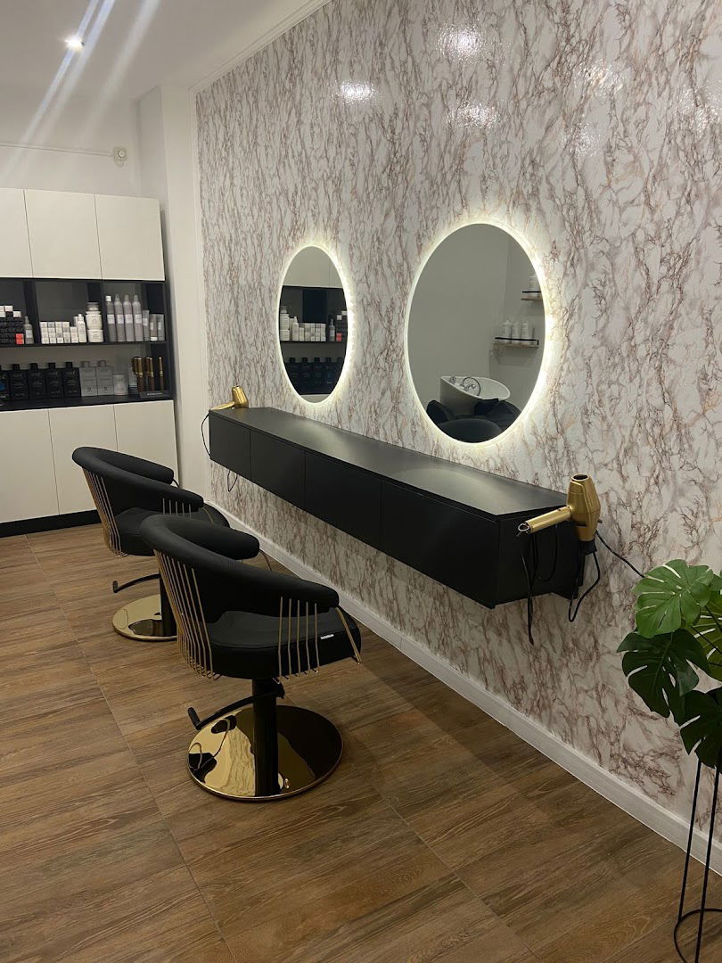 FRIZERSKI STUDIO D'LUXE