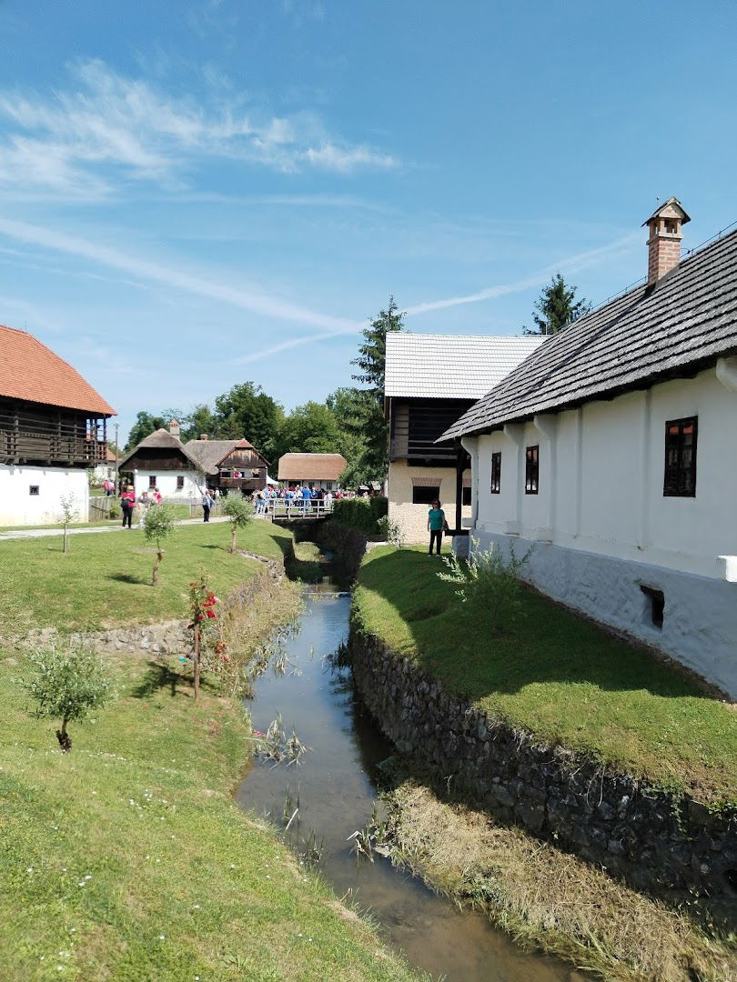 ETNO UDRUGA ZIPKA KUMROVEC