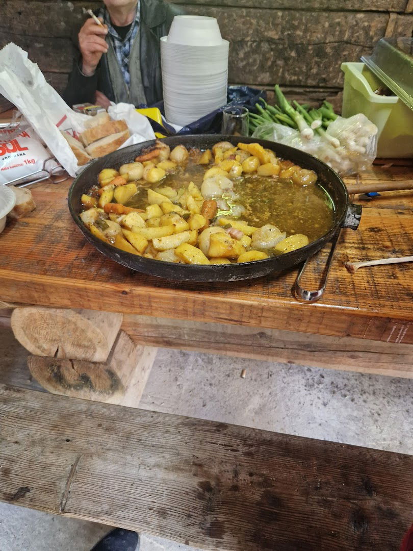 Vuzemnica "Vrtišče" Donje Ladanje