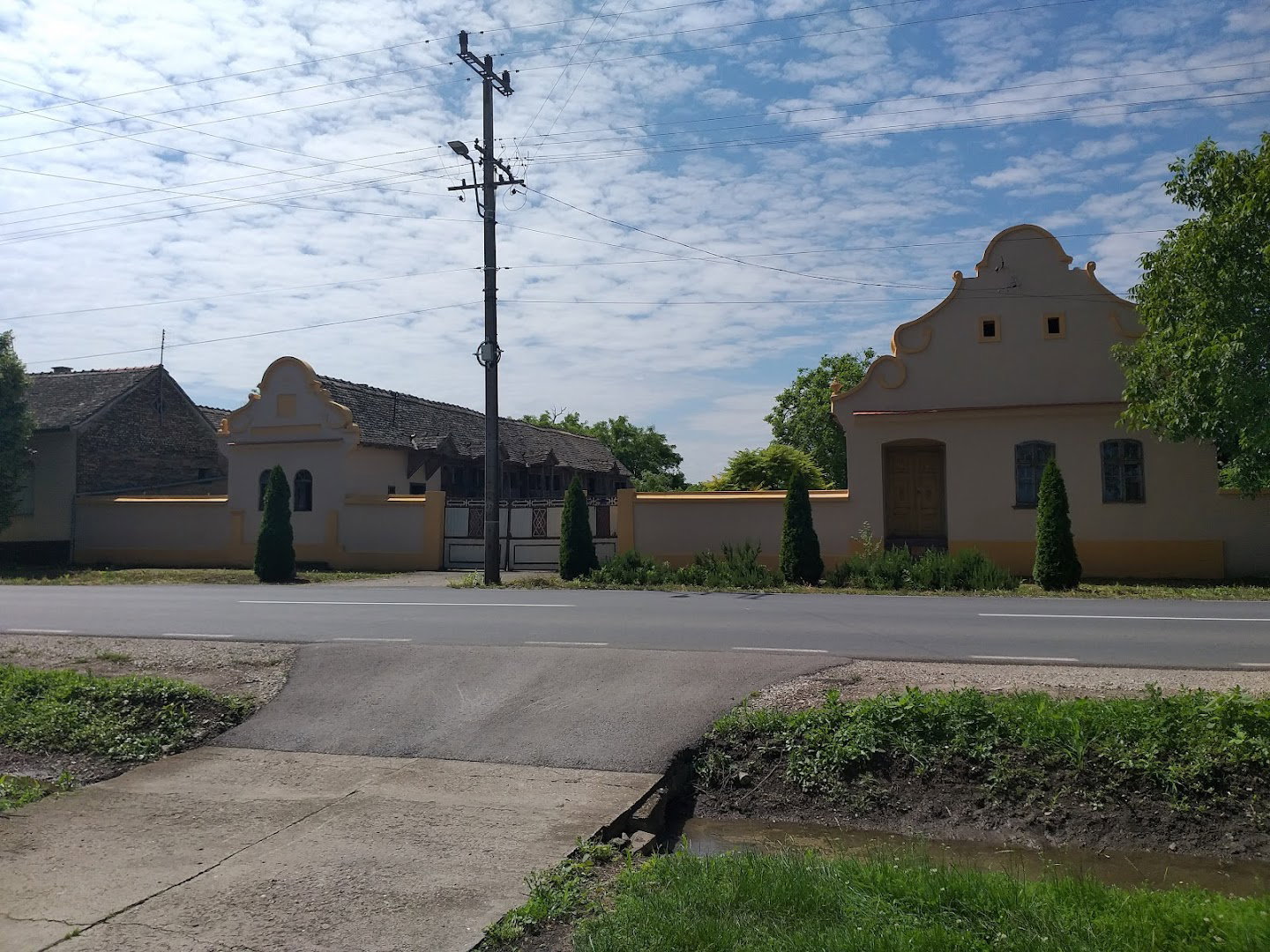 Ambar sa kotobanjom porodice Lepšanović