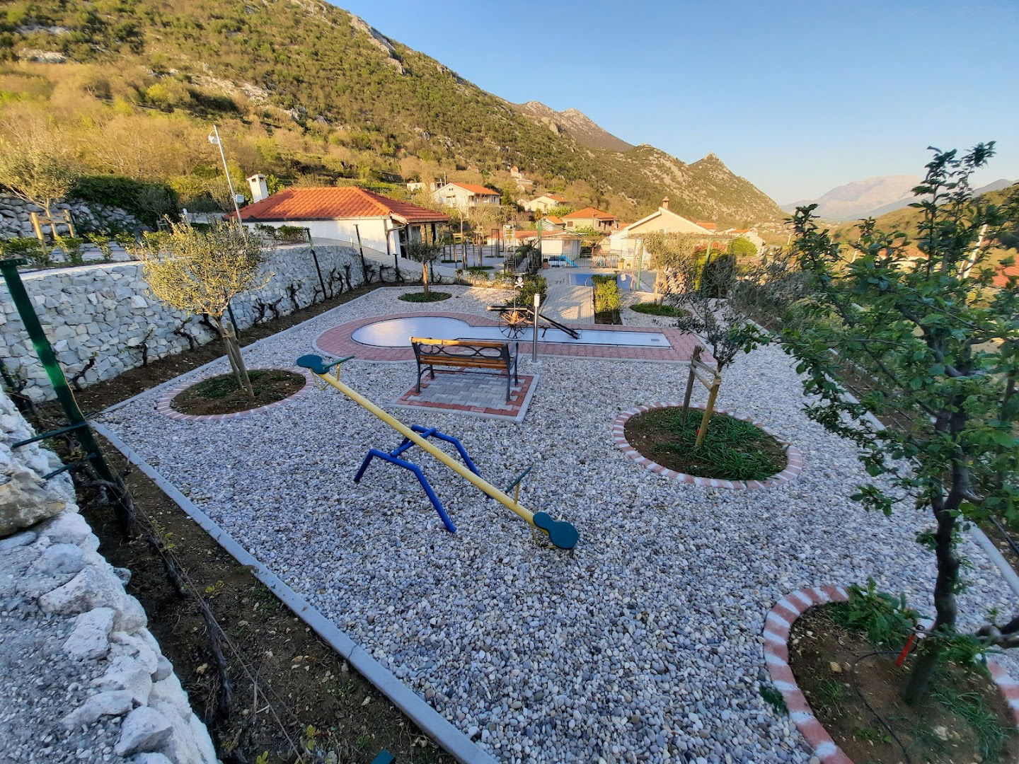 Apartment Birdie with pool and mini golf