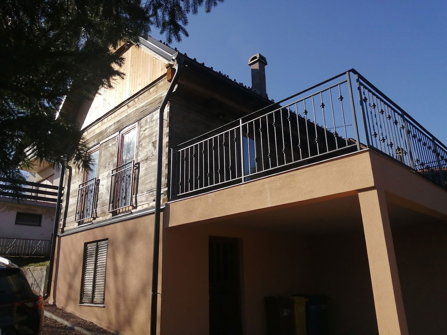 Traditional houses Korana river