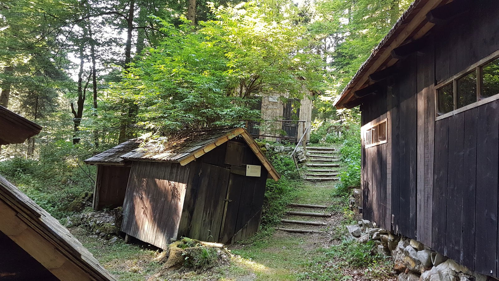 Jelendol partisan hospital