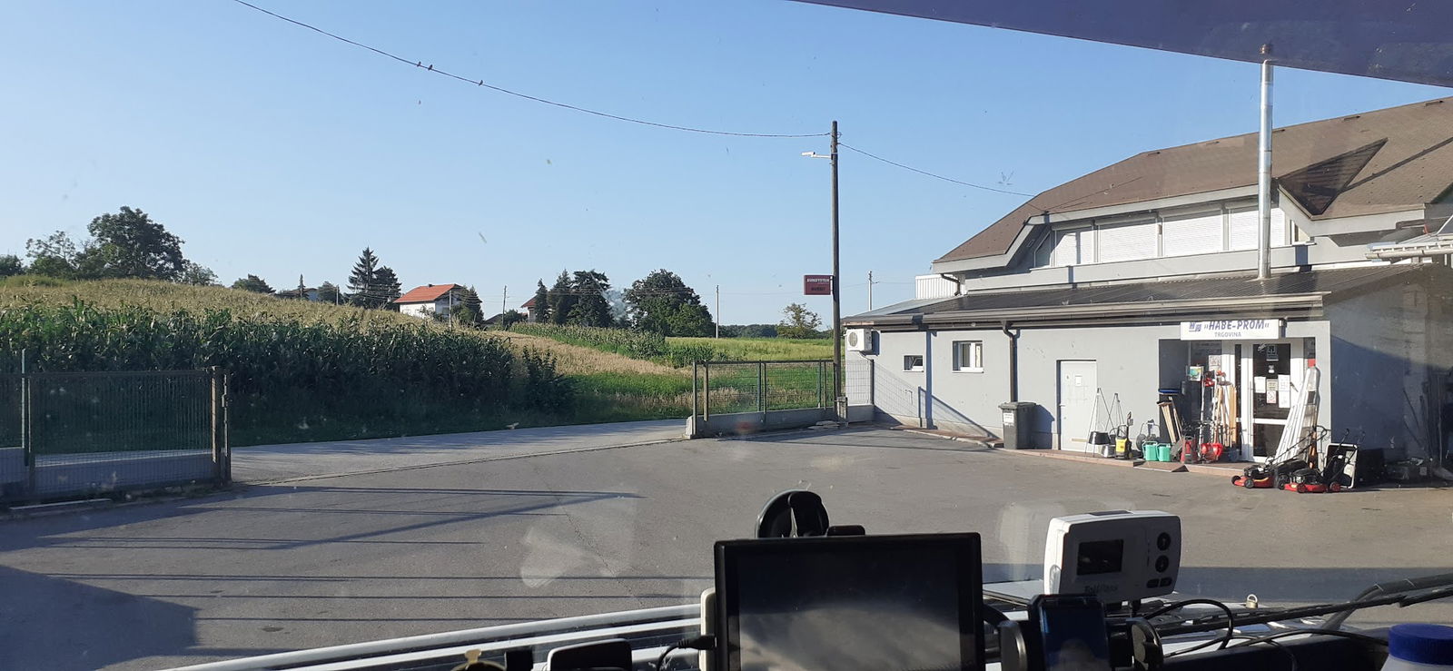 Habe-prom, obrt za trgovinu na veliko, malo i usluge, vl. Branimir Hlebetina