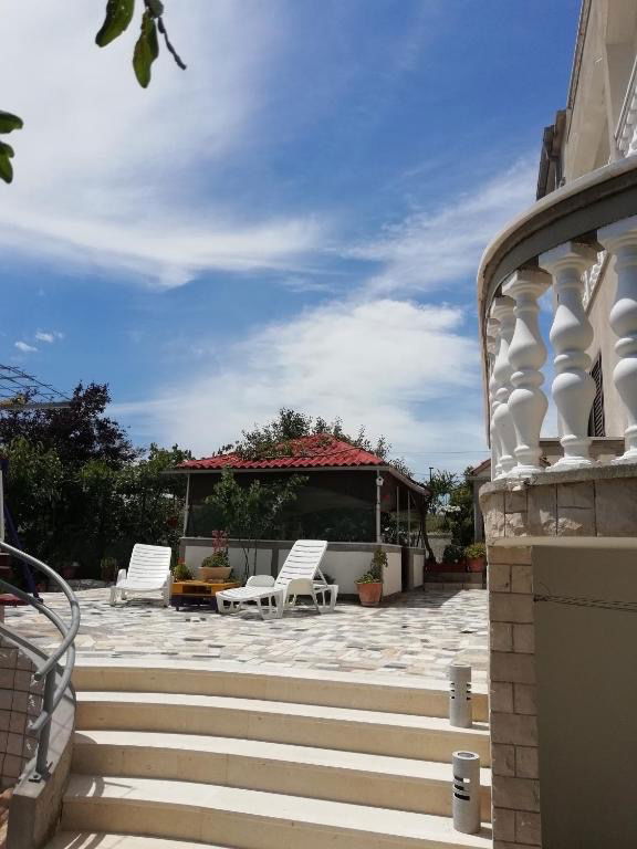 Apartments Lucija 1&2