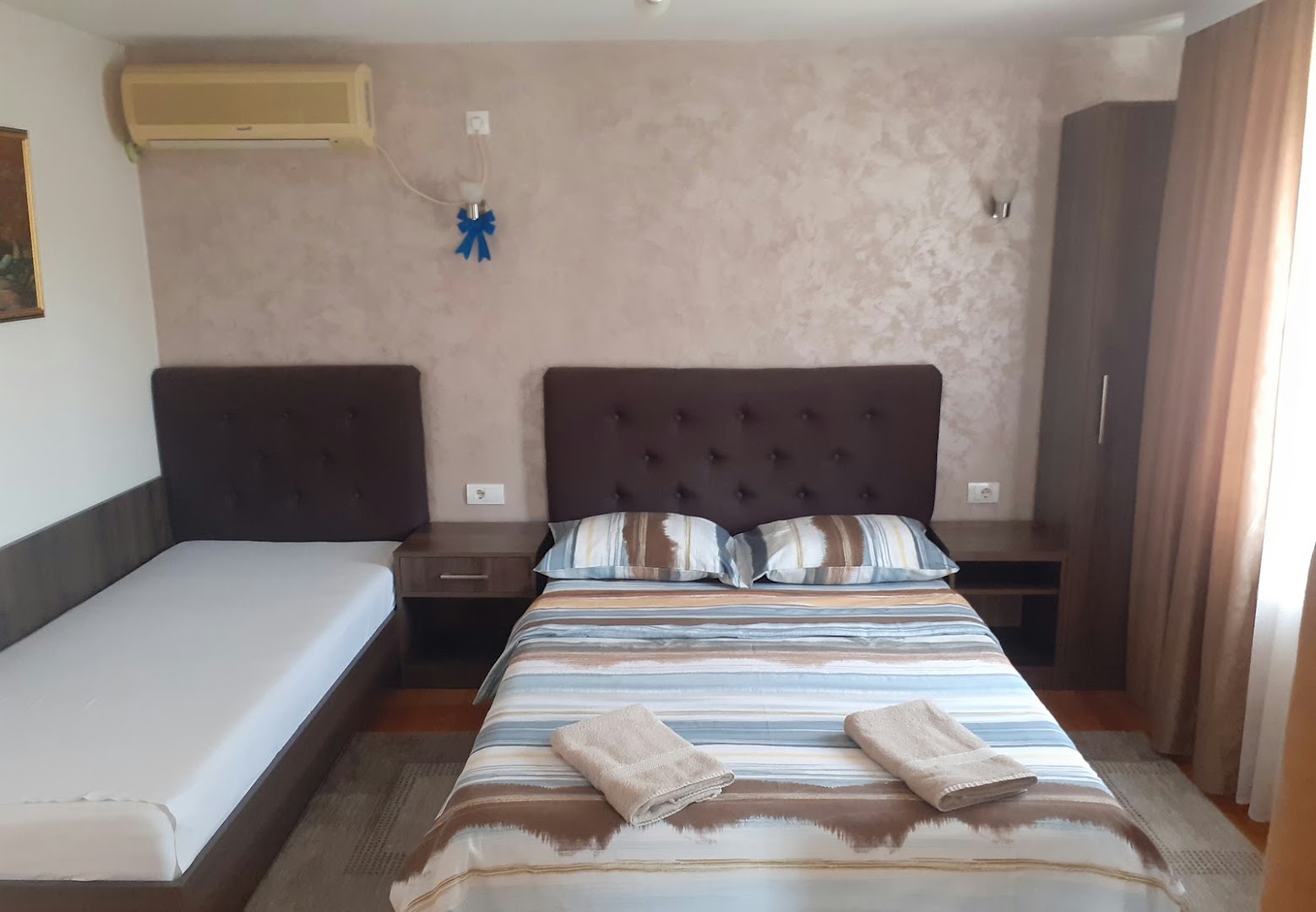 Prenoćište Day Holiday