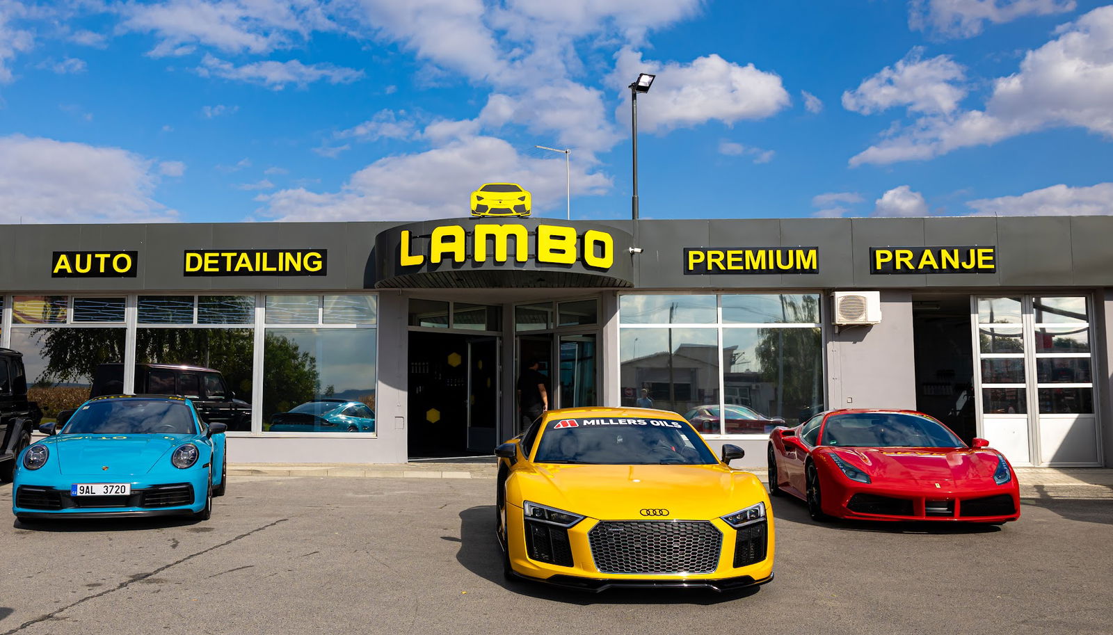 LAMBO detailing